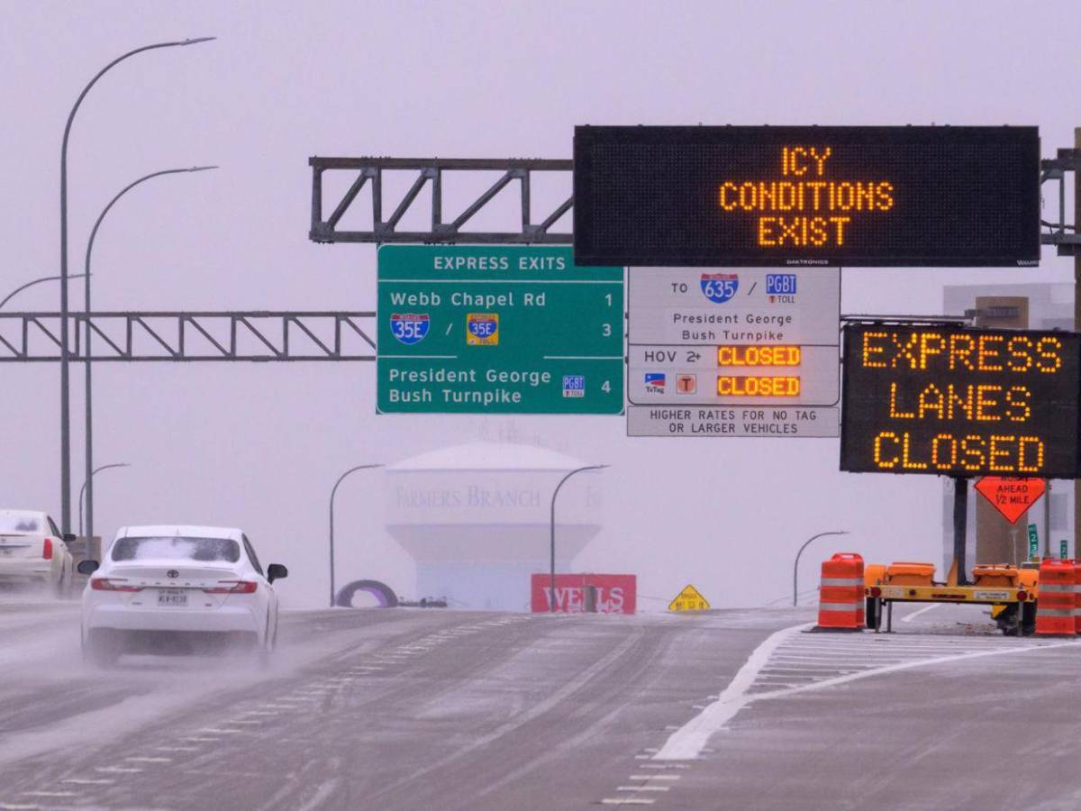 Texas sufre las inclemencias de la tormenta invernal que azota Estados Unidos