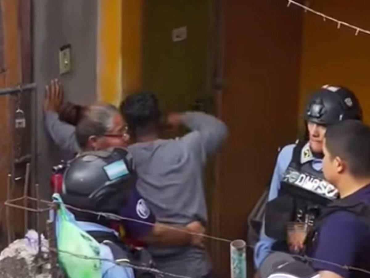 Yo era su segunda madre, recuerda hermana de Claudia, mujer hallada semienterrada en Aldea Suyapa