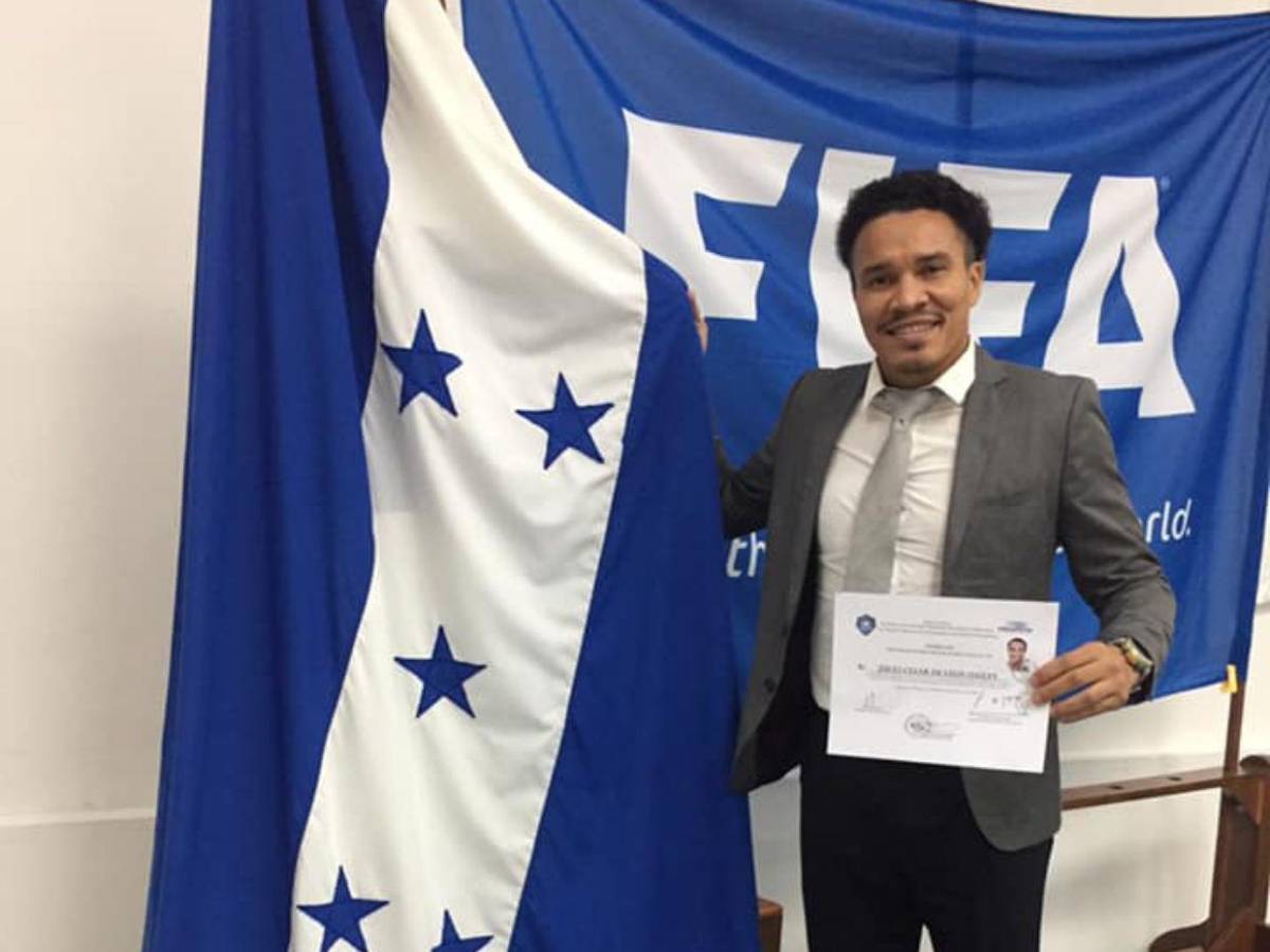 Les pegaría una pescozada: Rambo de León critica a jugadores de la selección de Honduras