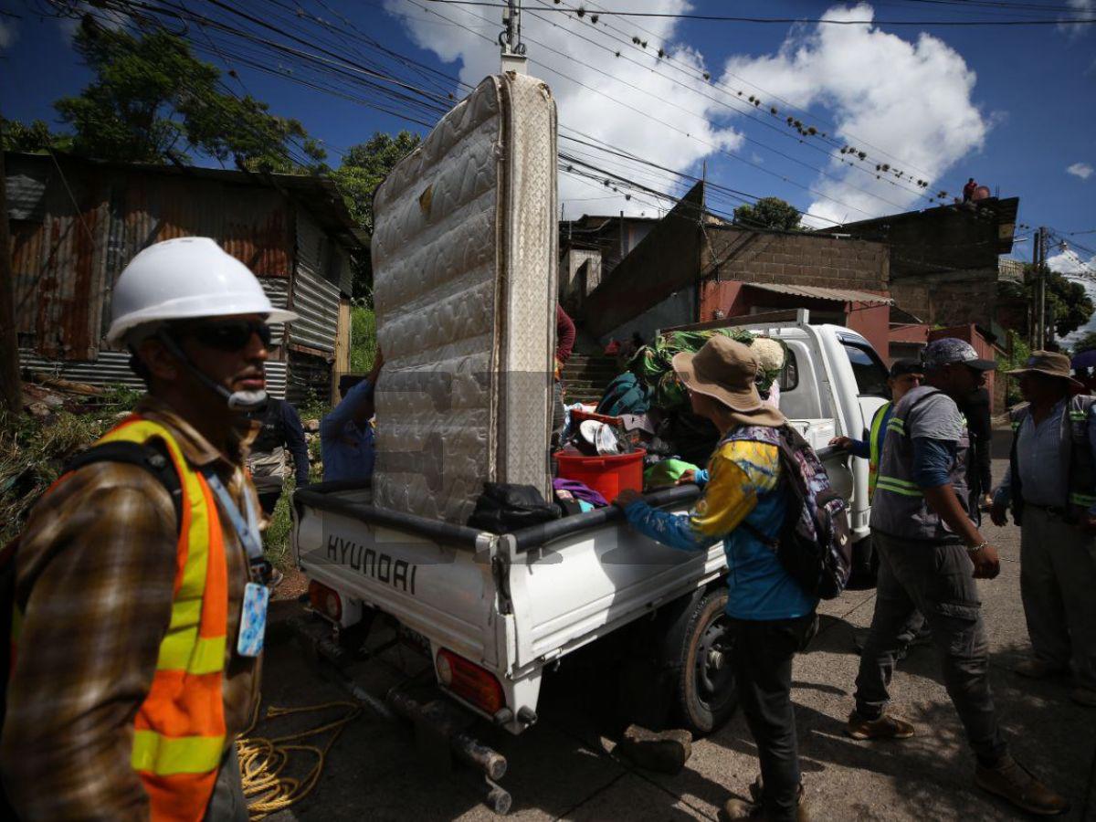 El Reparto se desborda de dolor: familias dejan sus casas y buscan refugio en albergues