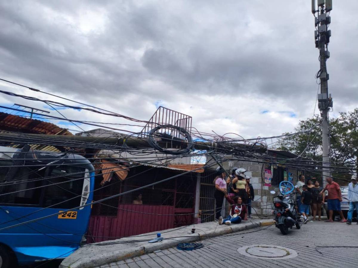 Rapidito se estrella contra una casa dejando varios heridos en colonia San Francisco