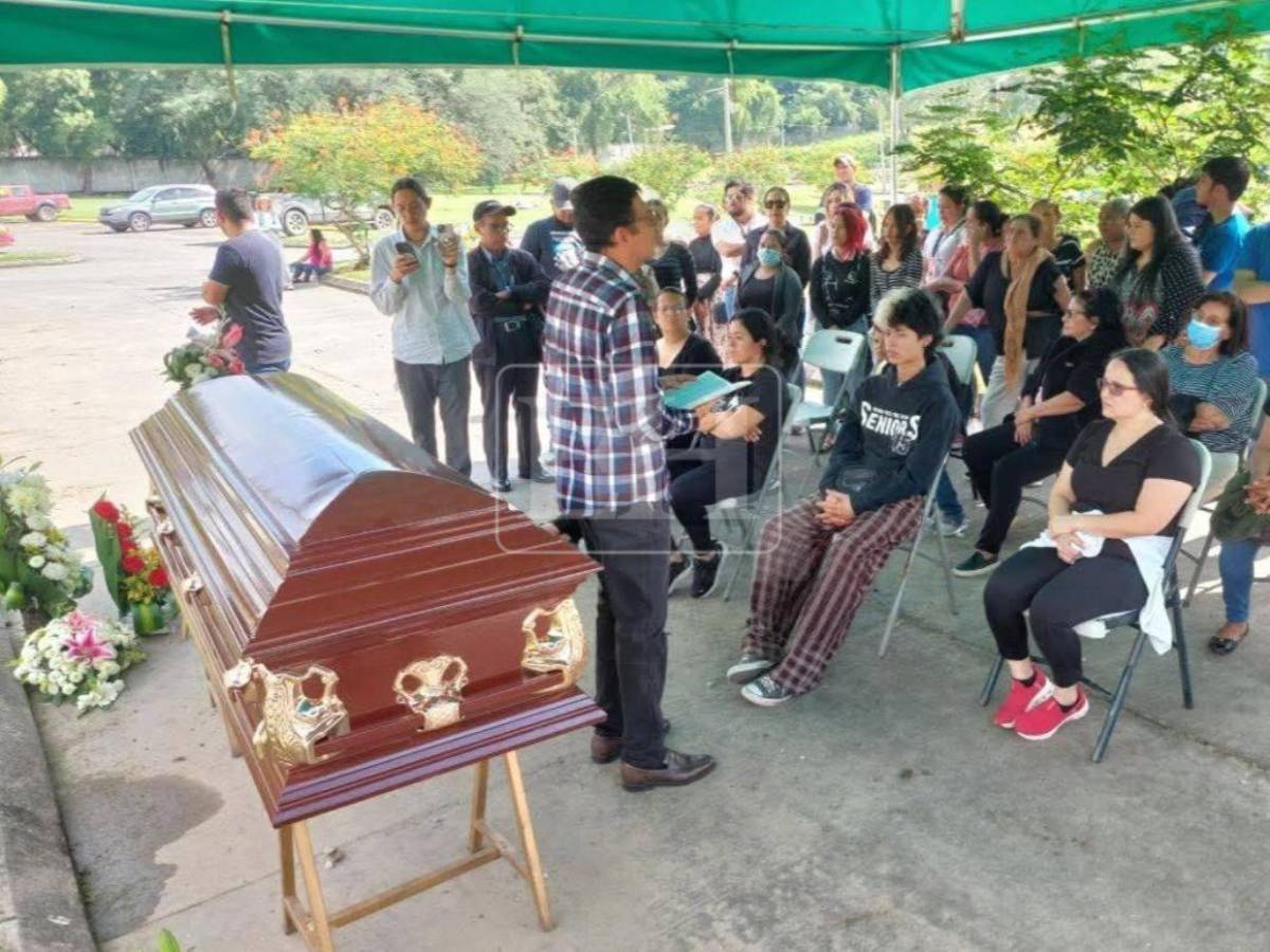 Capturan a joven vinculada a crimen de dirigente patronal en SPS, ¿ella le dio la señal al sicario?