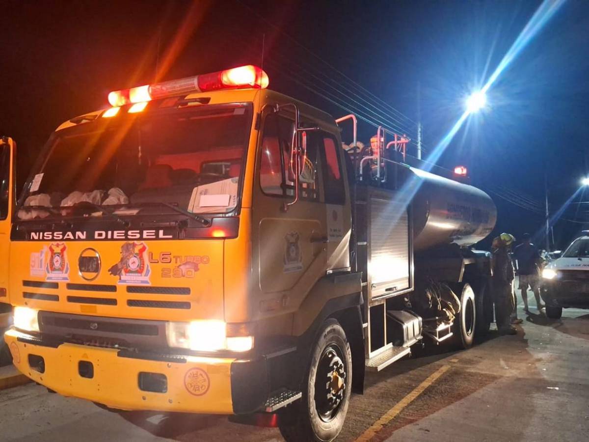 Taxista muere ahogado en La Ceiba, tras caer con su vehículo a una quebrada