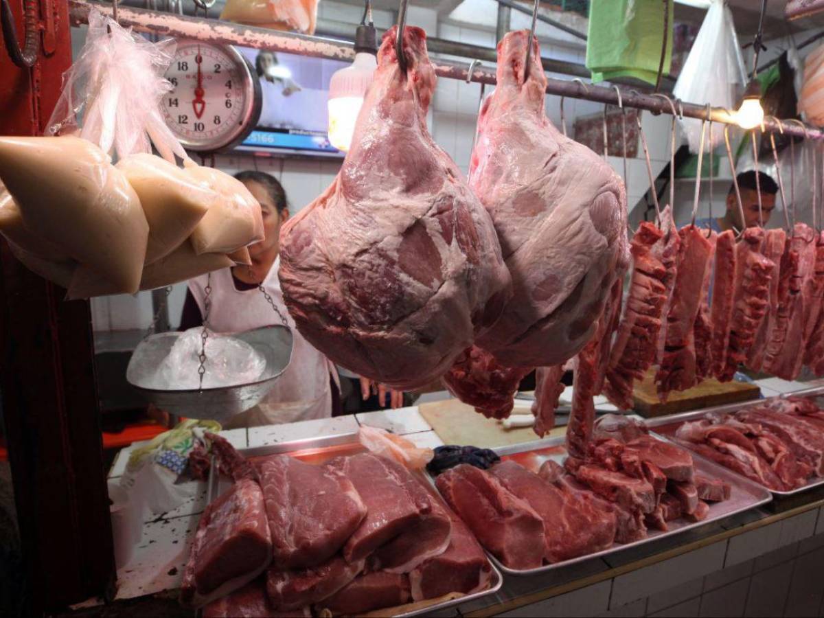 ¿Ya tiene sus compras para la cena navideña? Así están los precios en mercados de la capital