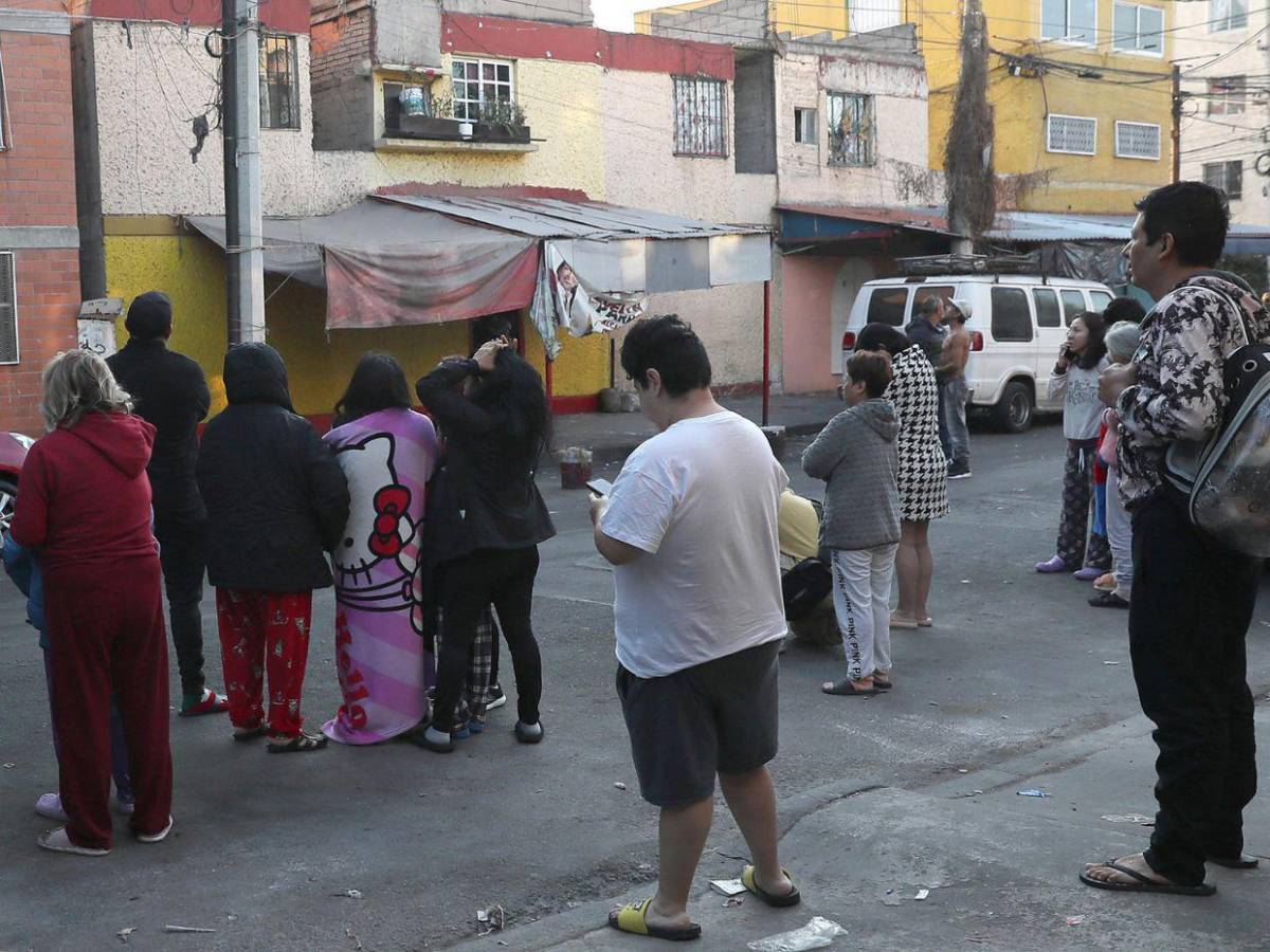 En fotos: Fuerte sismo sorprende a mexicanos este viernes