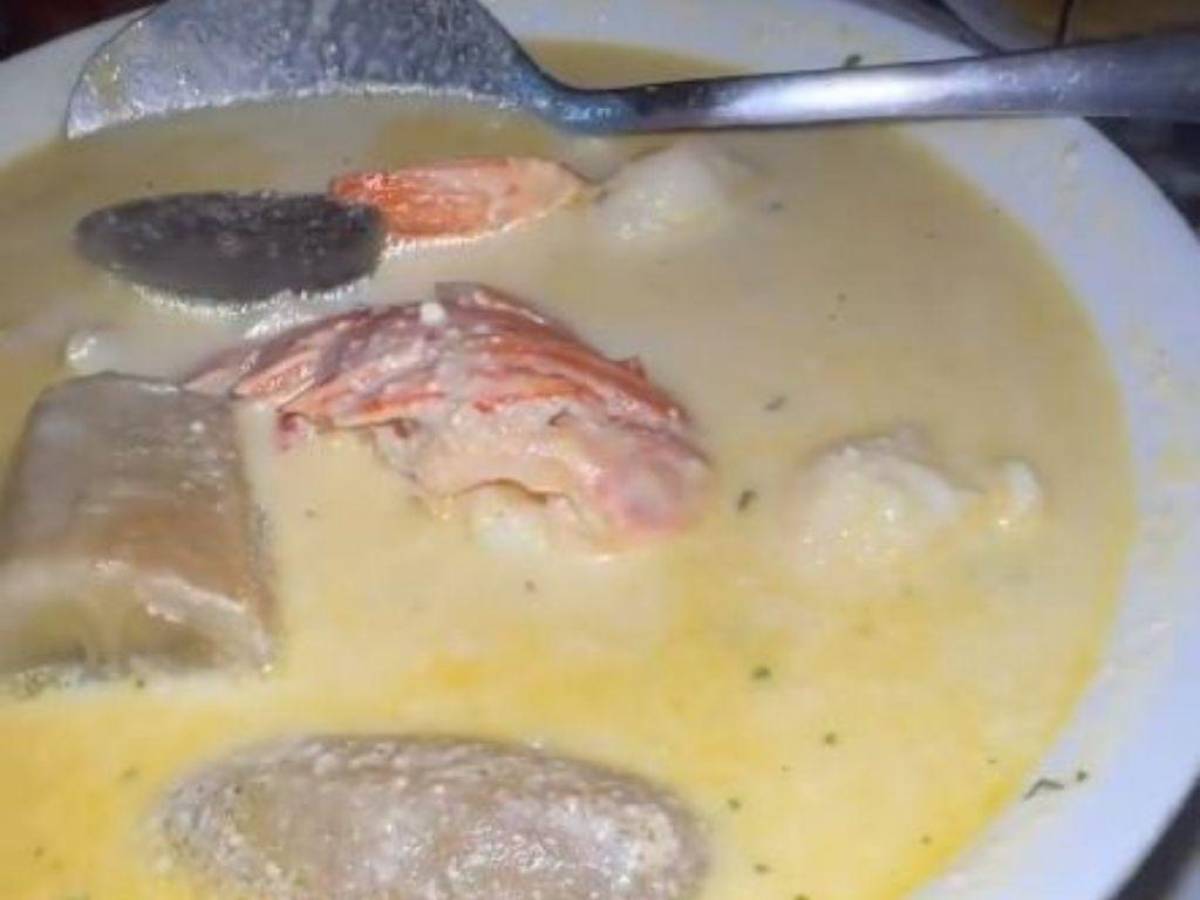 La sopa de mariscos es un plato popular en Honduras.