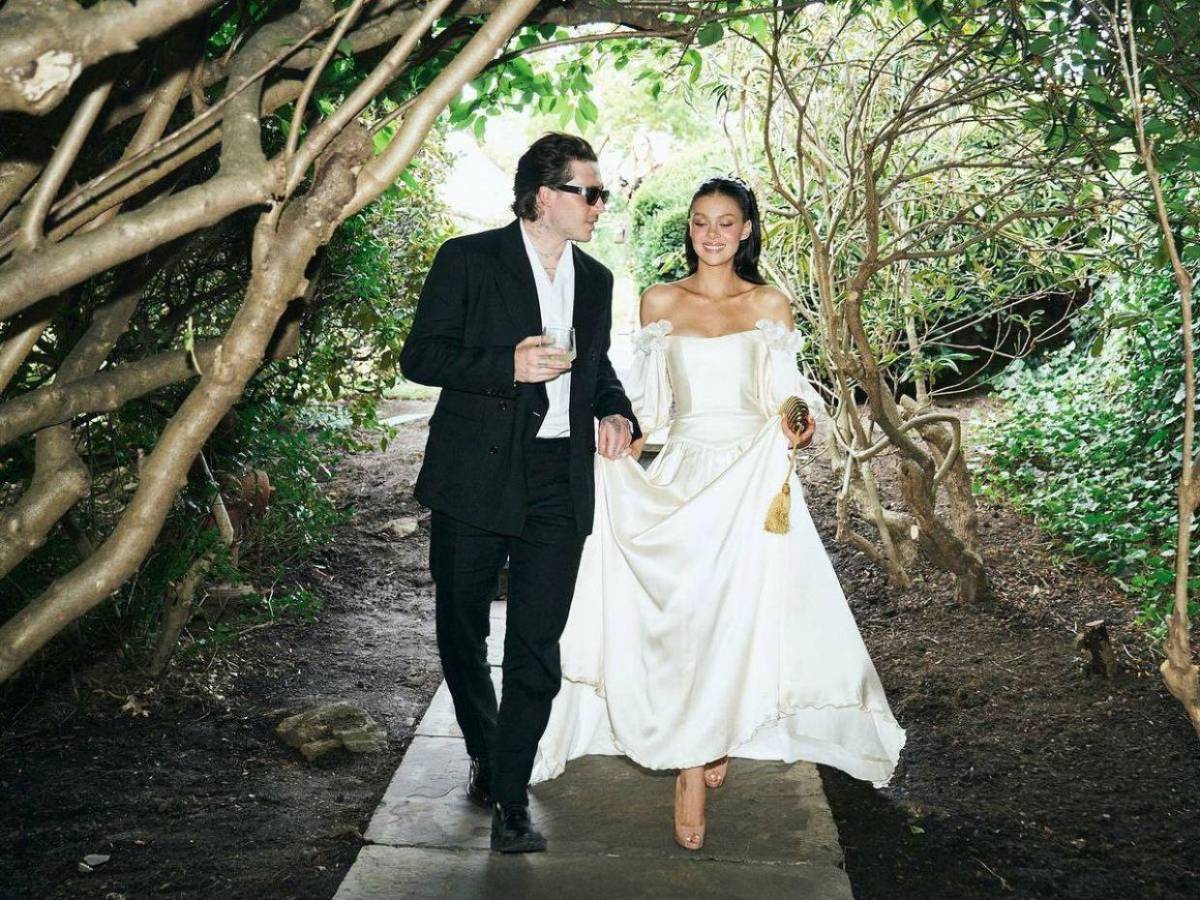 Brooklyn Beckham y Nicola Peltz renuevan votos lejos de David y Victoria