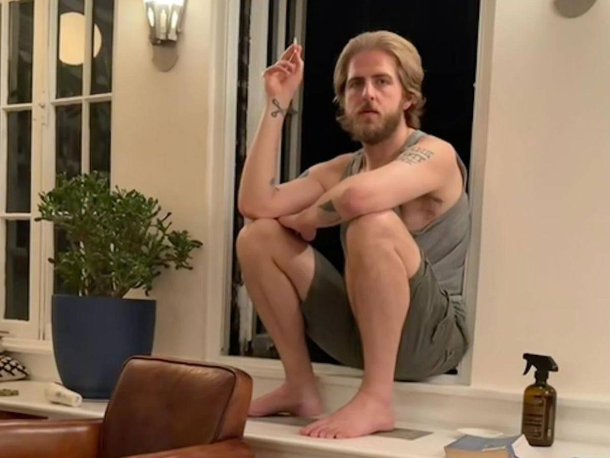 La hija de Uma Thurman y Ethan Hawke se casa con su colaborador musical