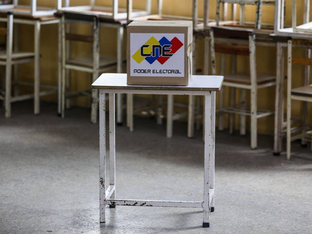 Poca afluencia en elecciones parlamentarias en Venezuela
