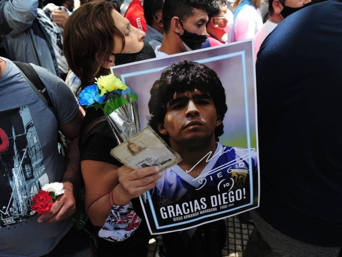 Tenía conductas autolesivas: Revelan cómo fueron los últimos días de Maradona previo a su muerte
