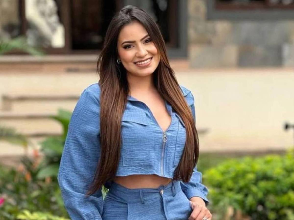 Alejandra Rubio hace atrevida confesión previo al partido de tiktokers Honduras vs El Salvador