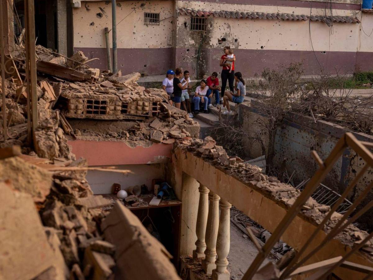 En fotos: así quedaron los edificios en Venezuela tras el ataque de Estados Unidos