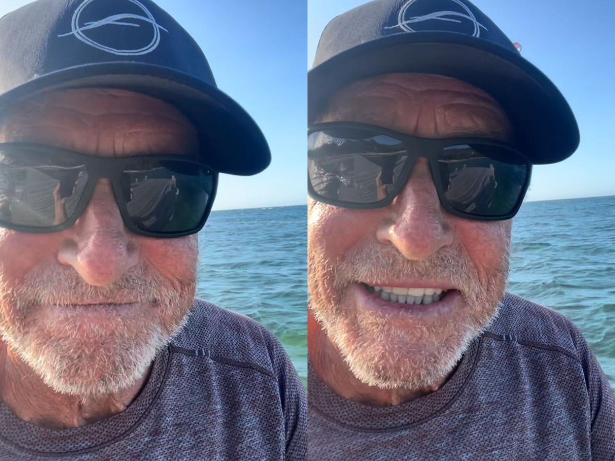 Michael Douglas nuevamente de visita en la paradisiaca isla de Roatán