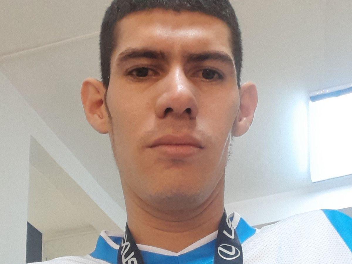 Guardia mató a motociclista, entregó su arma y luego se fue en bicicleta a un bar