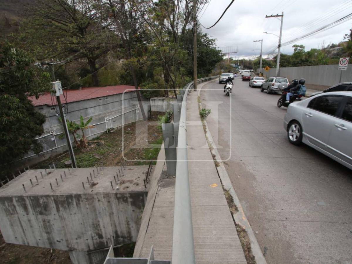Avanza ampliación del puente Germania: instalan vías del libramiento en la zona sur