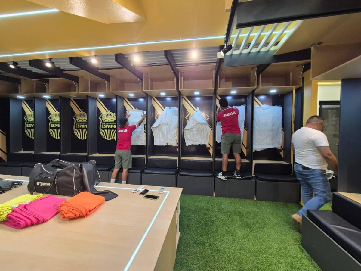 Marathón tapó el escudo del Real España en los camerinos del Morazán: Causó indignación