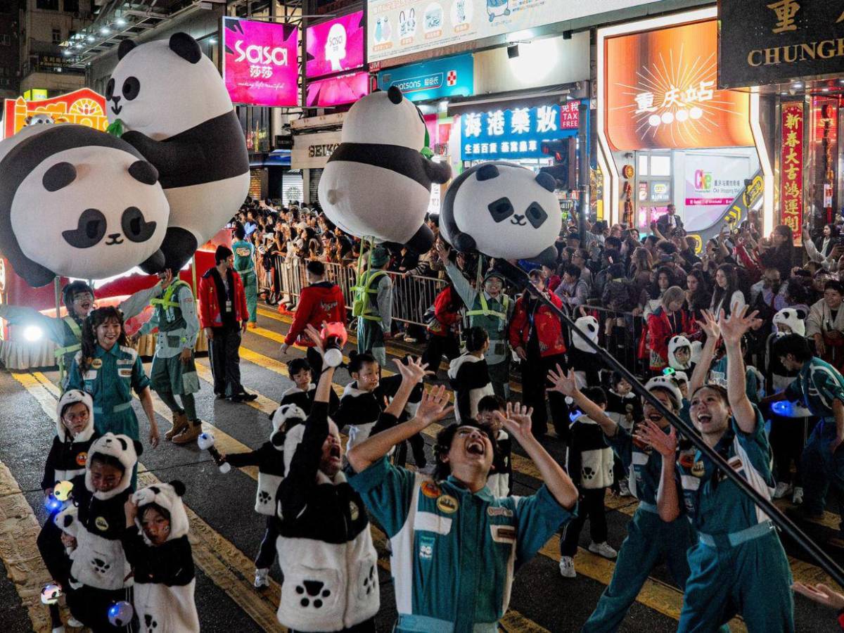 Con desfiles y música, así se celebra el Año Nuevo chino