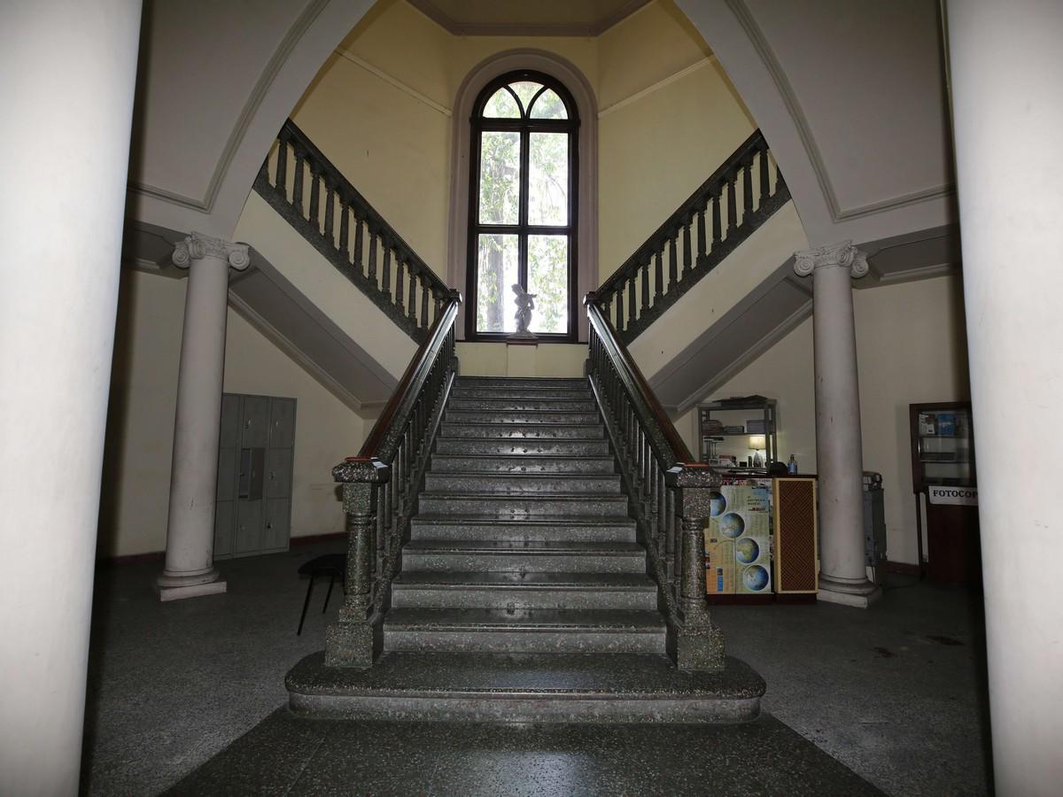 Paseo por la Antigua Casa Presidencial: historia y arte en la capital de Honduras