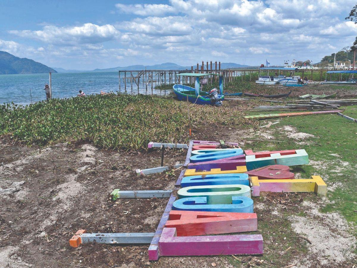 Así luce el Lago de Yojoa sin los pintorescos muelles