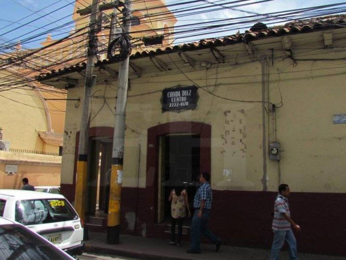 ¿Histórico negocio Chinda Díaz será demolido o reconstruido tras incendio?