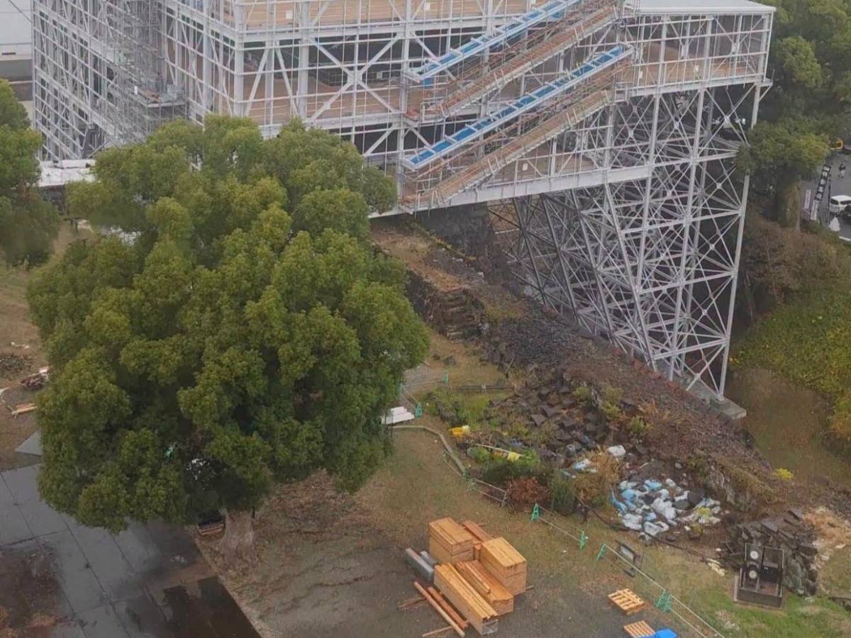 Derrumbes, carreteras dañadas y personas atrapadas: caos tras sismo en Japón