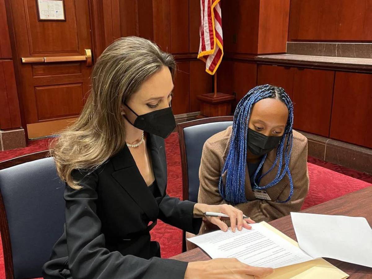 Angelina Jolie cumple su promesa: abandona Los Ángeles ahora que sus hijos son mayores de edad