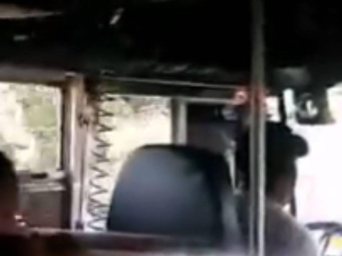 Captan momento antes de que autobús se volcara y provocara tragedia en Yoro
