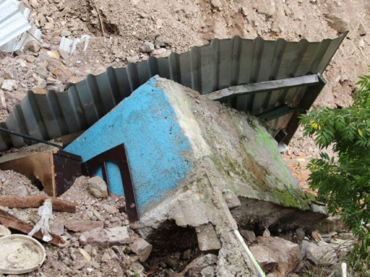 Escombros y viviendas destruidas: así luce Villa Unión tras el deslizamiento