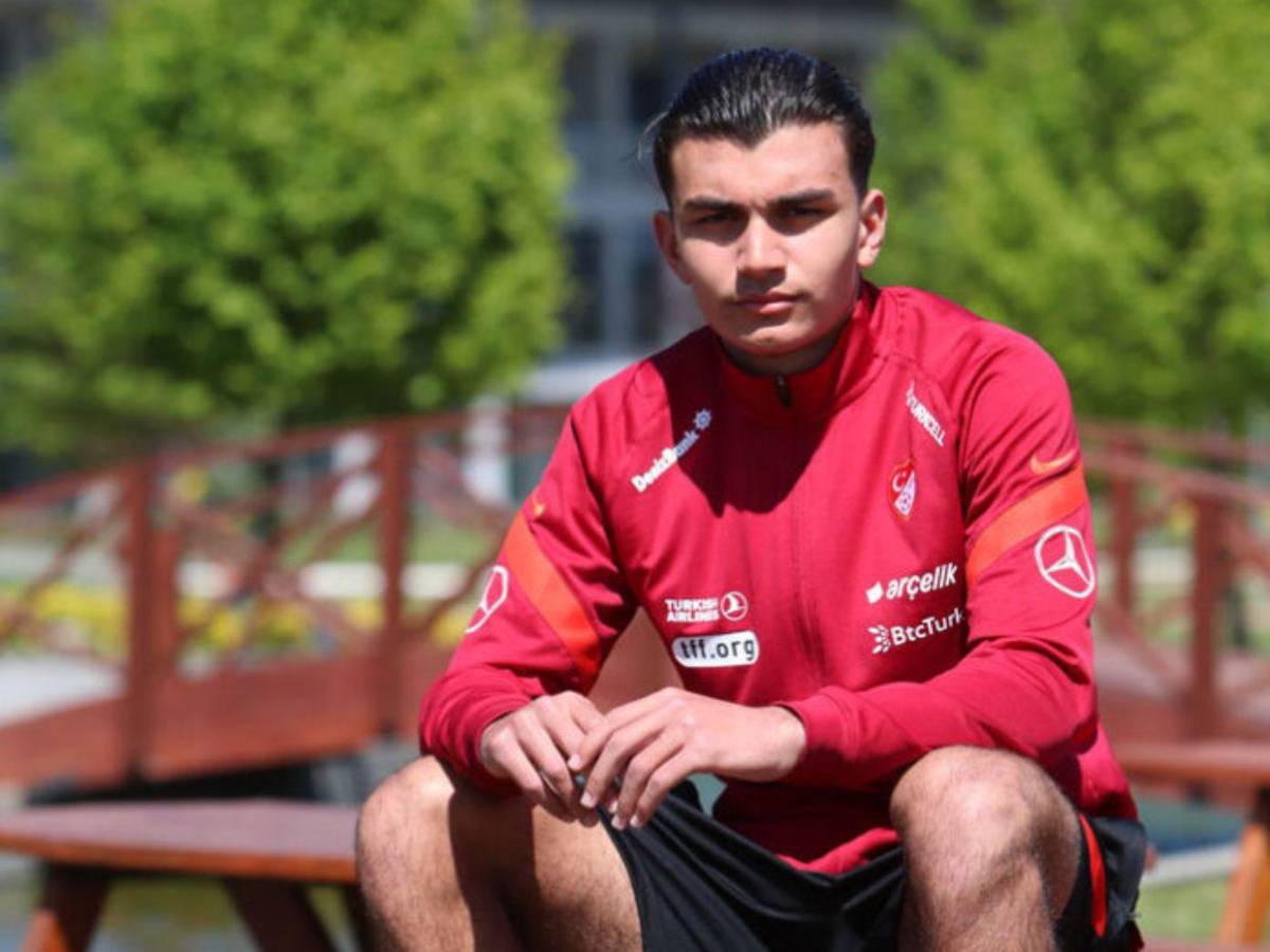 Uno de los 10 talentos: Can Uzun, la joya del Eintracht que está en la mira de Messi