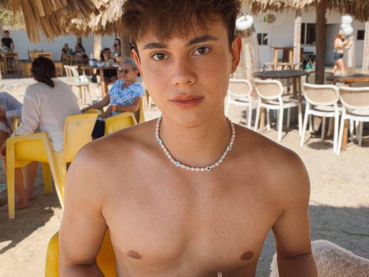 ¿Qué influencers salvadoreños caminarán con Shakira en el Estadio Mágico González?