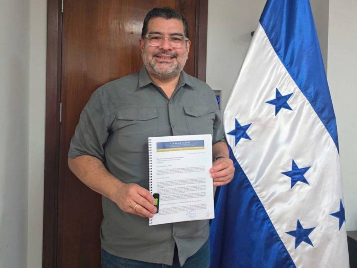 Renán Inestroza, Mirtha Gutiérrez y Oved López: candidatos a consejeros en el CNE