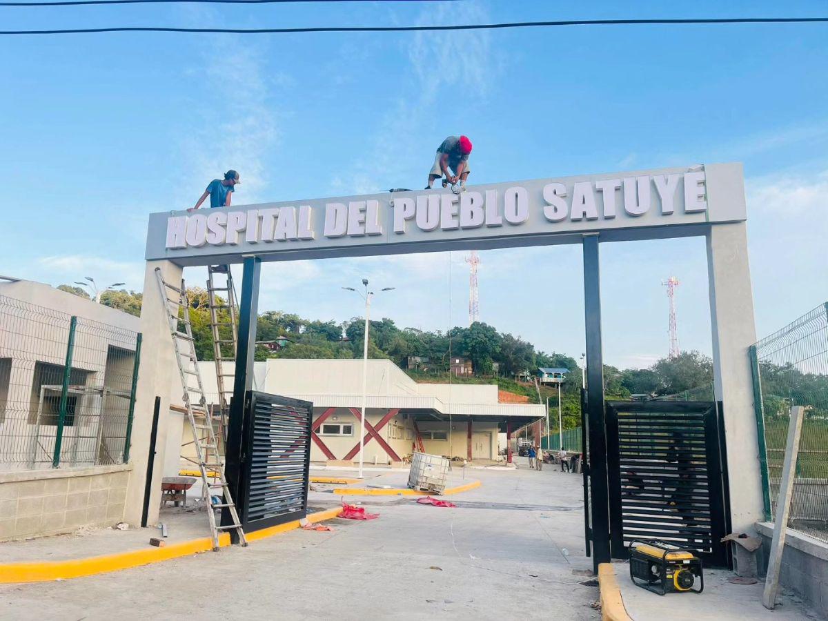 Diana Hernández no pudo costear avión ambulancia para su traslado y murió en Roatán