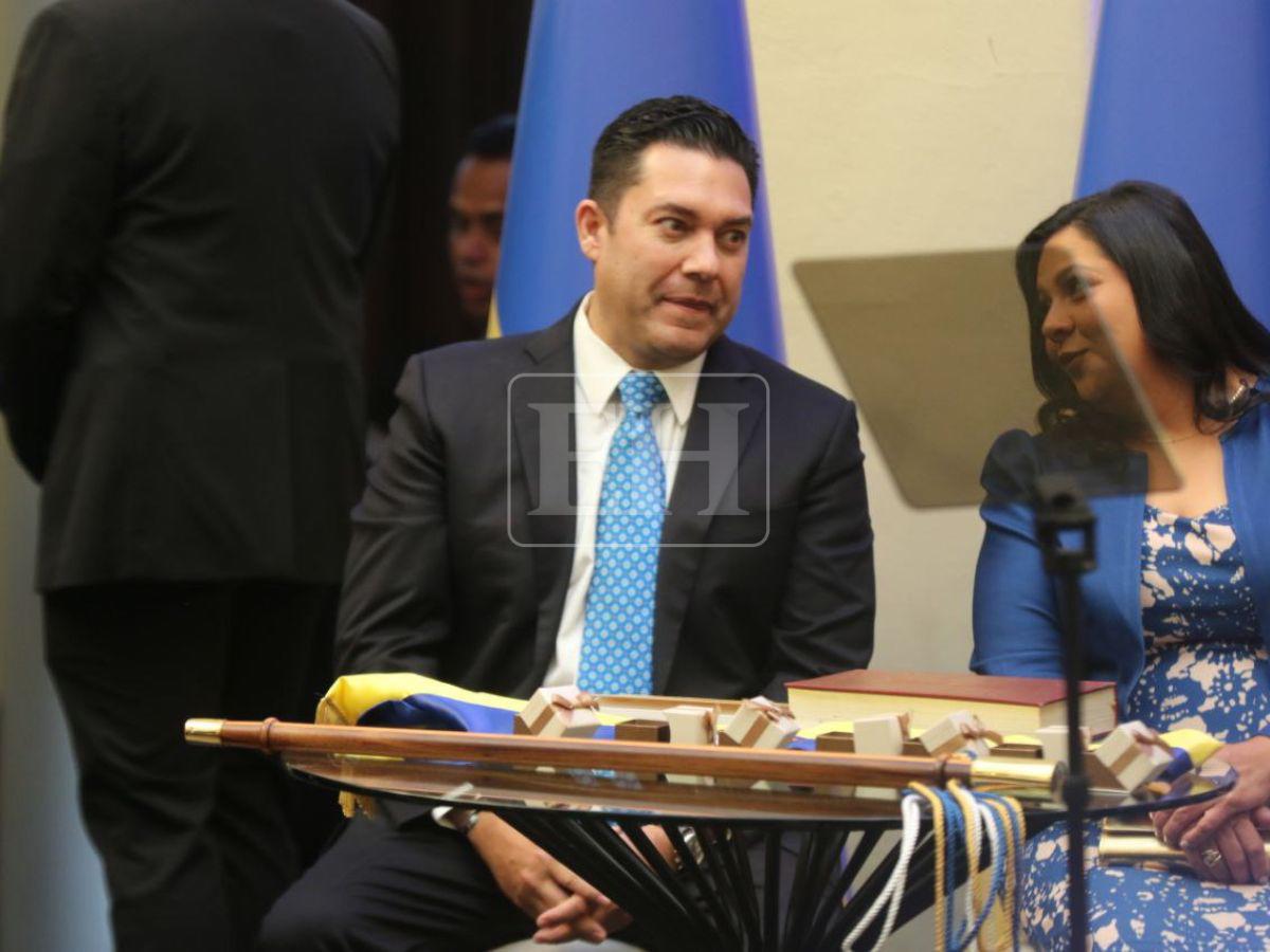 Emocionado: así llegó Juan Diego Zelaya al MIN para ser juramentado como alcalde del DC