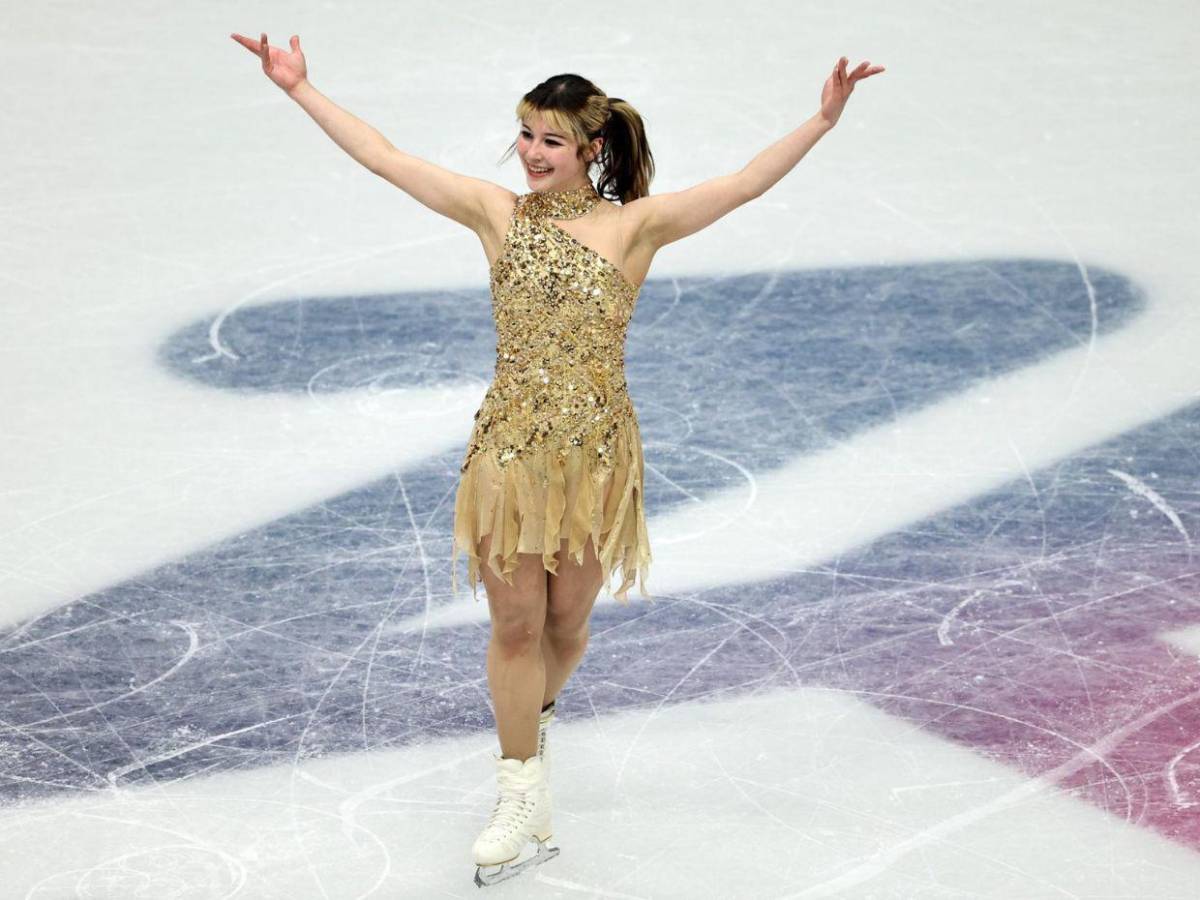 ¿Quién es Alysa Liu, la patinadora que hizo historia en los Juegos Olímpicos para Estados Unidos?