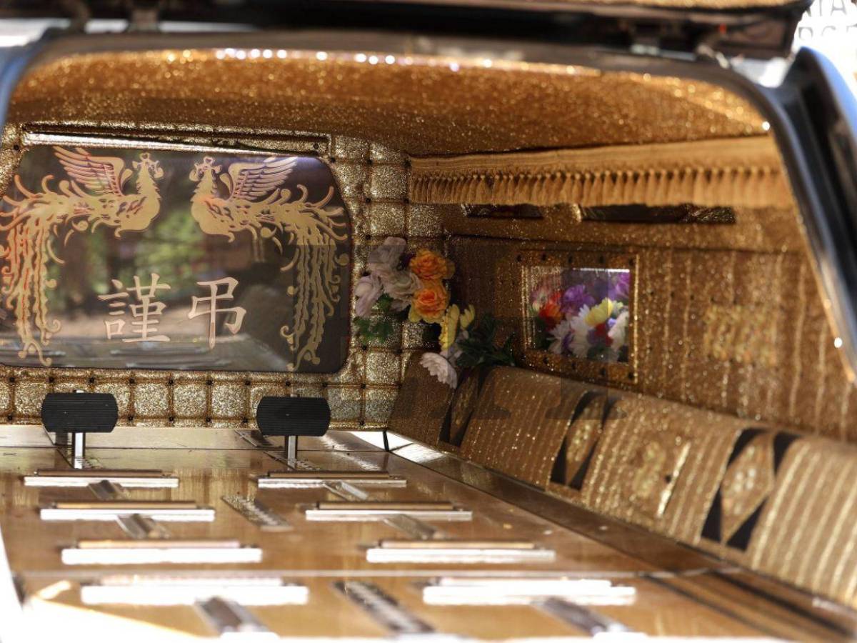 Con aplausos y escoltas despiden a Kevin Pérez, padre y héroe policial que murió tras salvar a menor