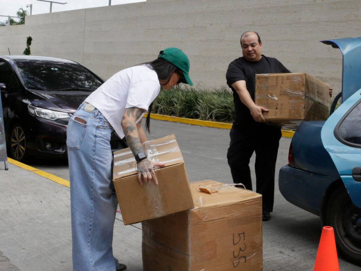 Varios países, un solo propósito: hondureños se suman a la ayuda humanitaria para Venezuela