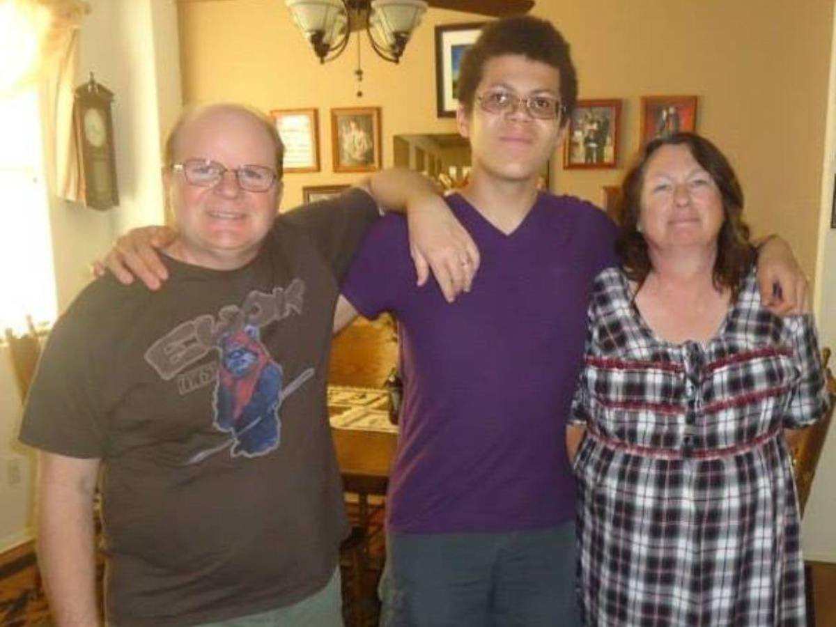 Los golpeó hasta la muerte con un bate: hombre mató a sus padres en Las Vegas