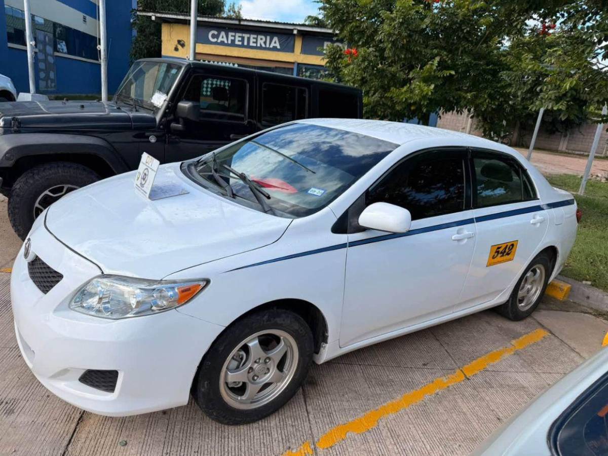 Cámaras grabaron su ruta: taxista vinculado en crimen de catedrático sacó pertenencias de su casa