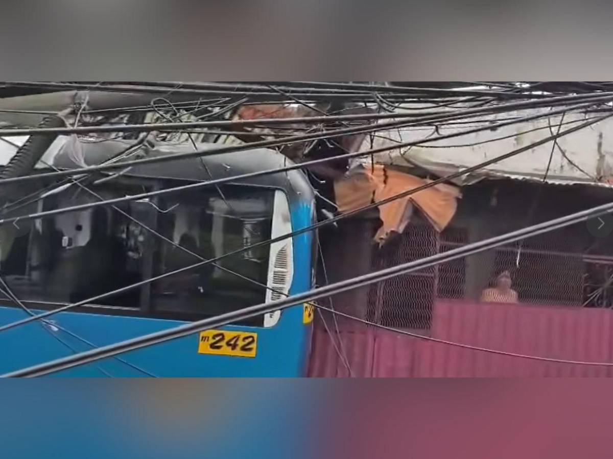 Rapidito se estrella contra una casa dejando varios heridos en colonia San Francisco