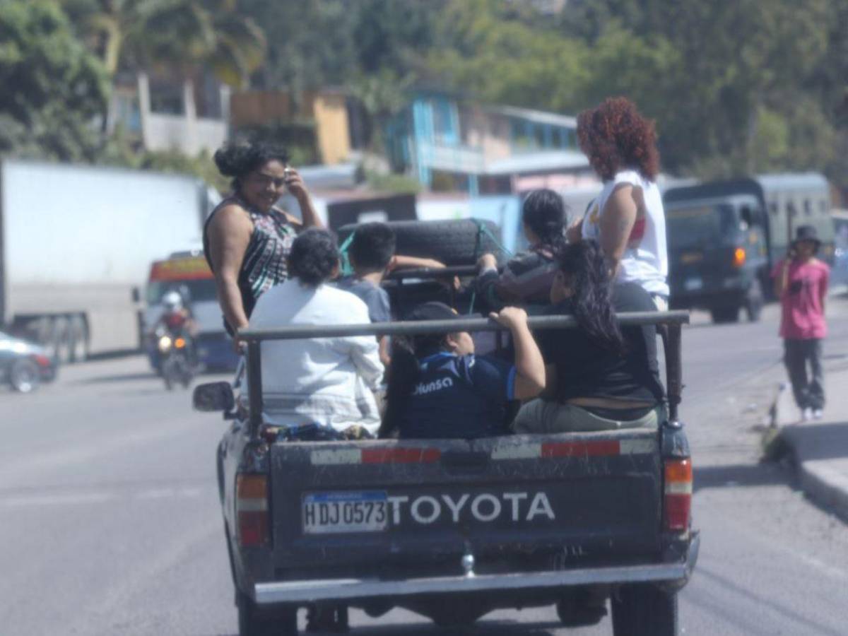 Retorno seguro: vacacionistas regresan a la capital tras Semana Santa 2025