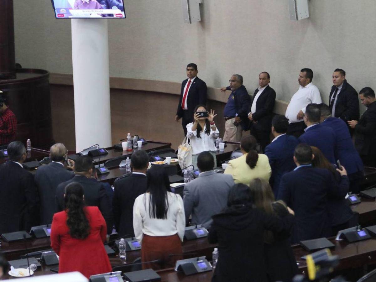 Con una oposición ausente, el Congreso aprueba Presupuesto General de 2025