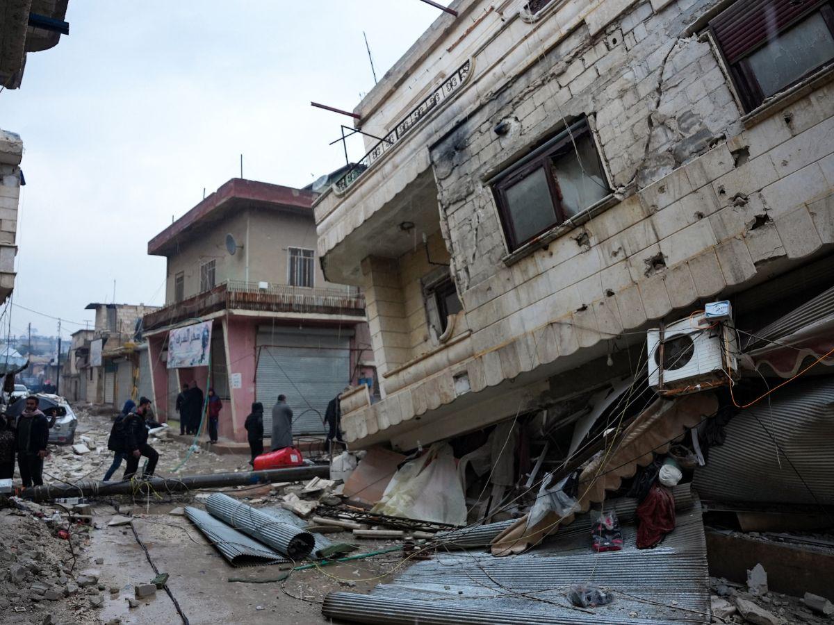 Impactantes videos muestran rescates y más destrucción tras el temblor en Turquía