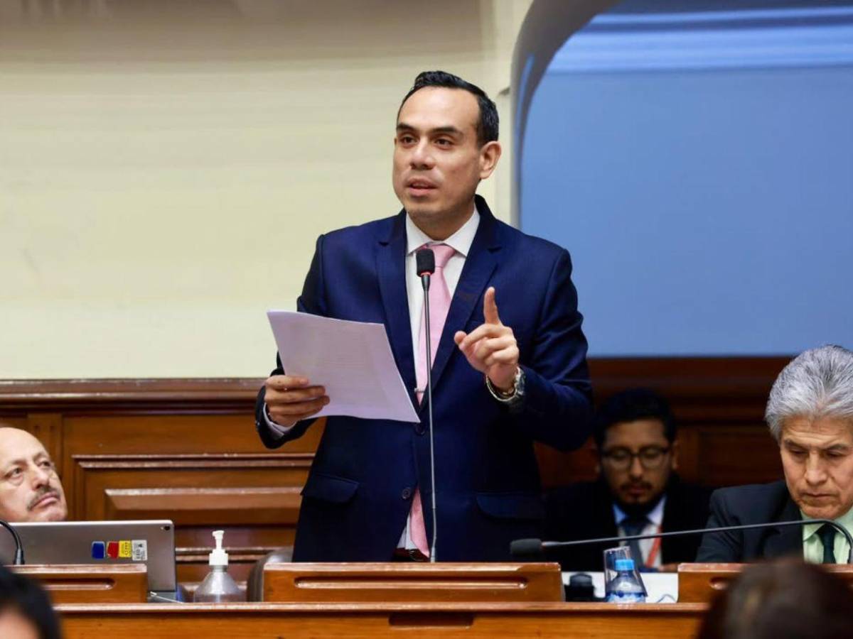 Denuncias por agresión y corrupción: ¿Quién es José Jerí, el presidente interino de Perú?