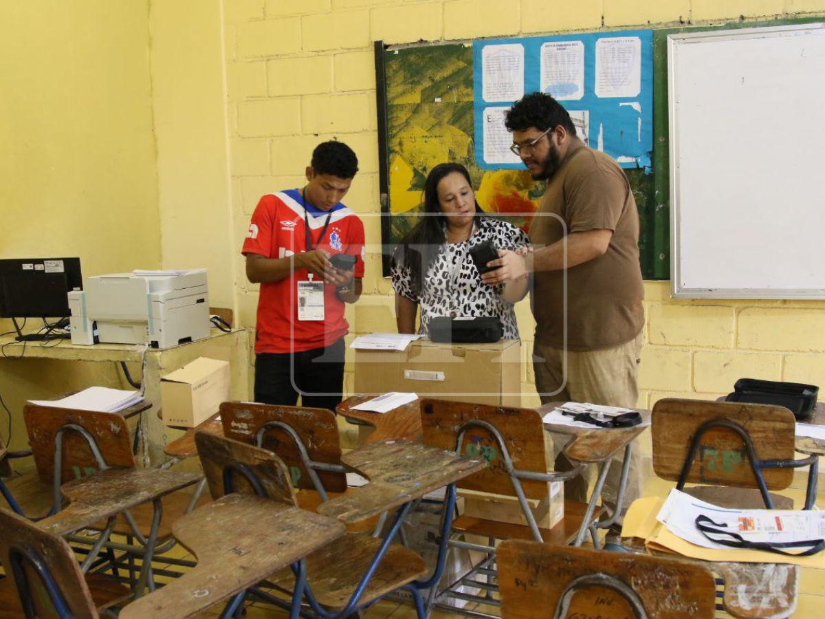 Desde los centros de votación: así se desarrolla el simulacro electoral 2025