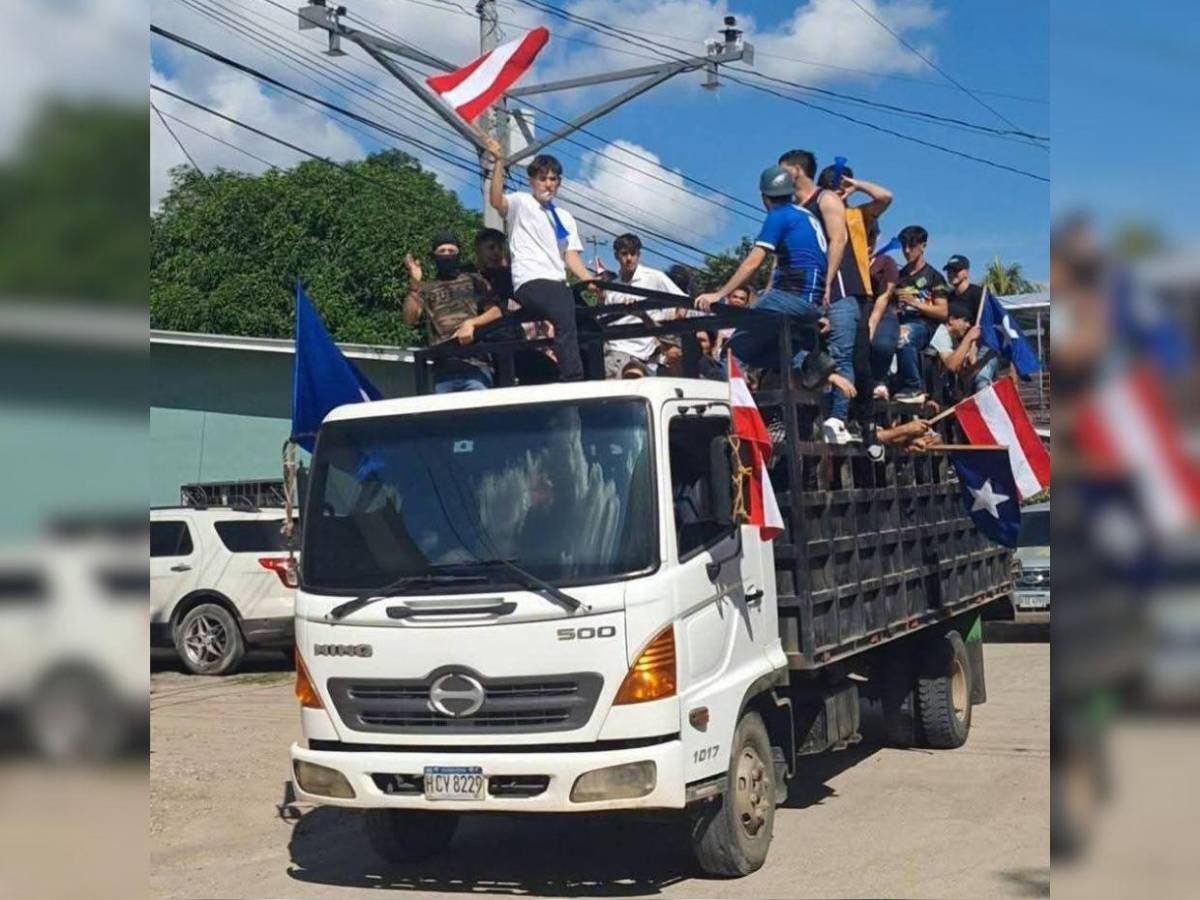 Imágenes muestran cómo viajaban las víctimas antes del volcamiento en Santa Bárbara