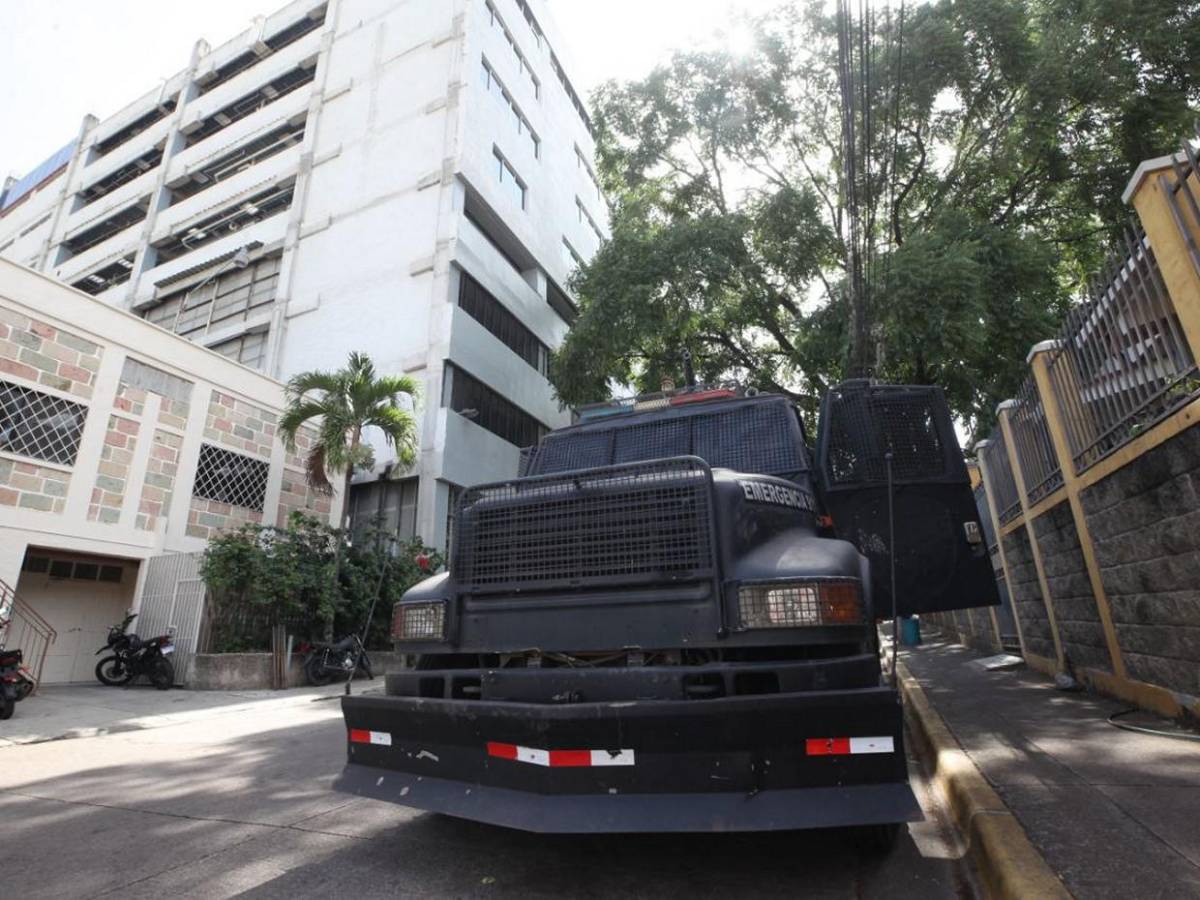 Siete empresas entregan al CNE sus ofertas para licitar por el TREP