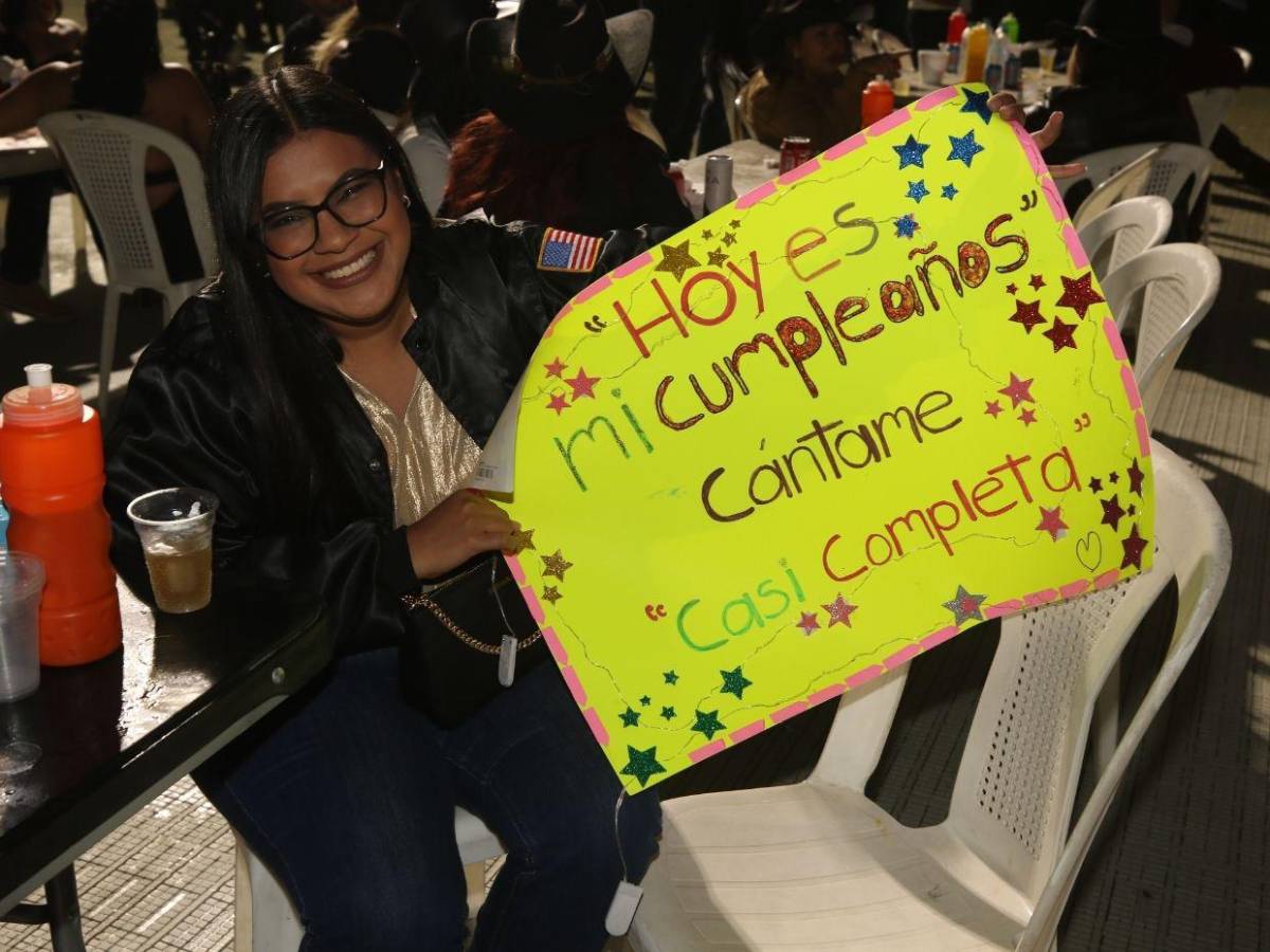 Las mejores imágenes que dejó el concierto de Julión Álvarez en Honduras