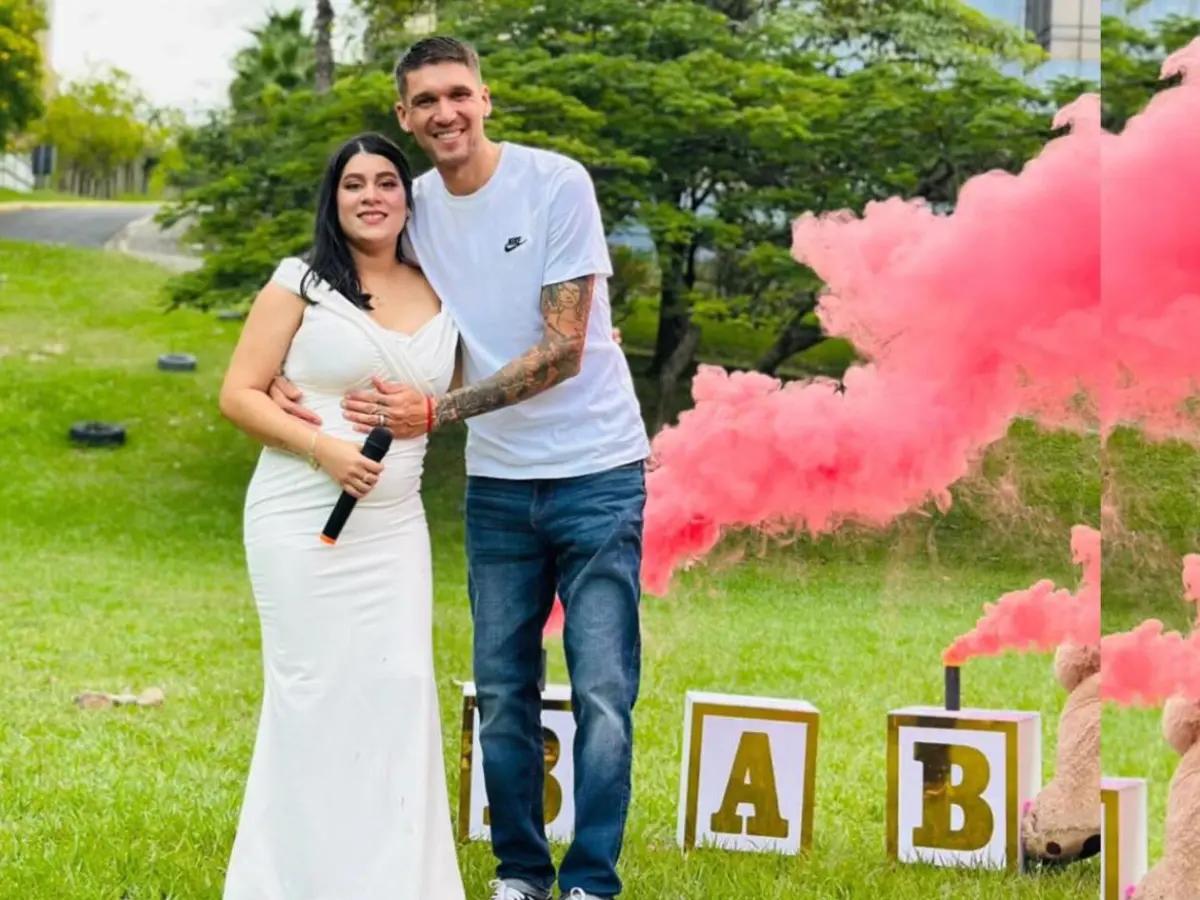 La presentadora hondureña que anunció estar embarazada de futbolista