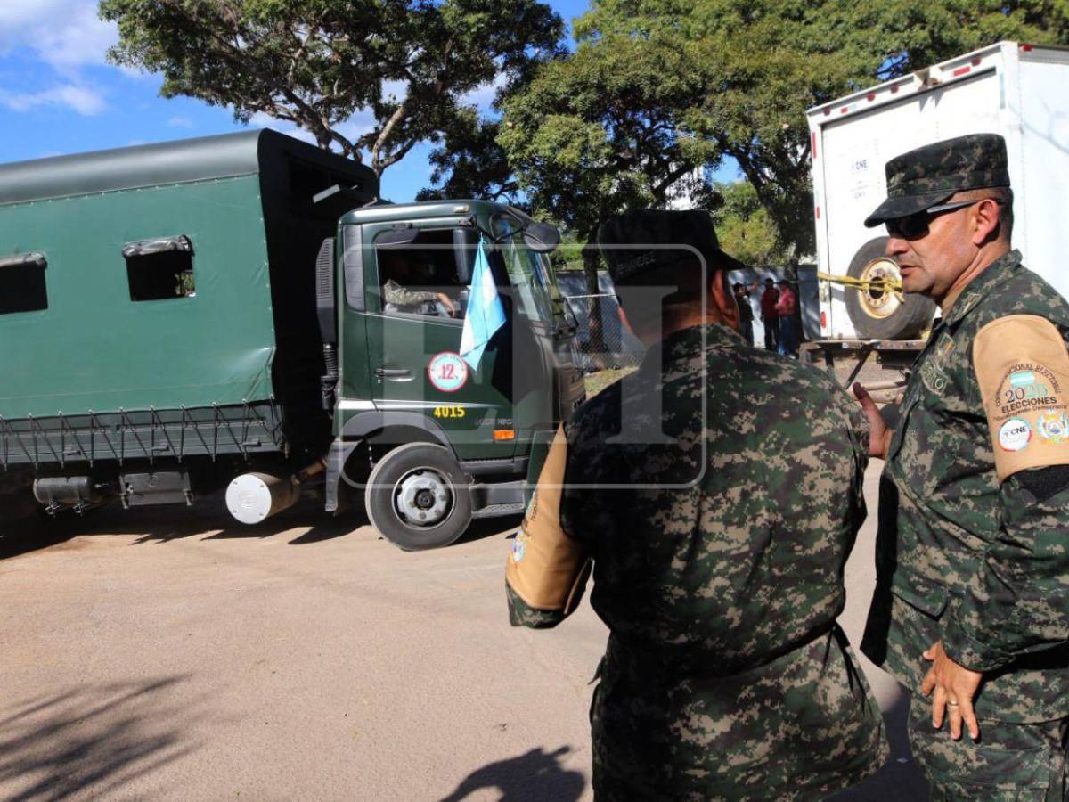 A tiempo y con GPS: así fue el despacho de material electoral