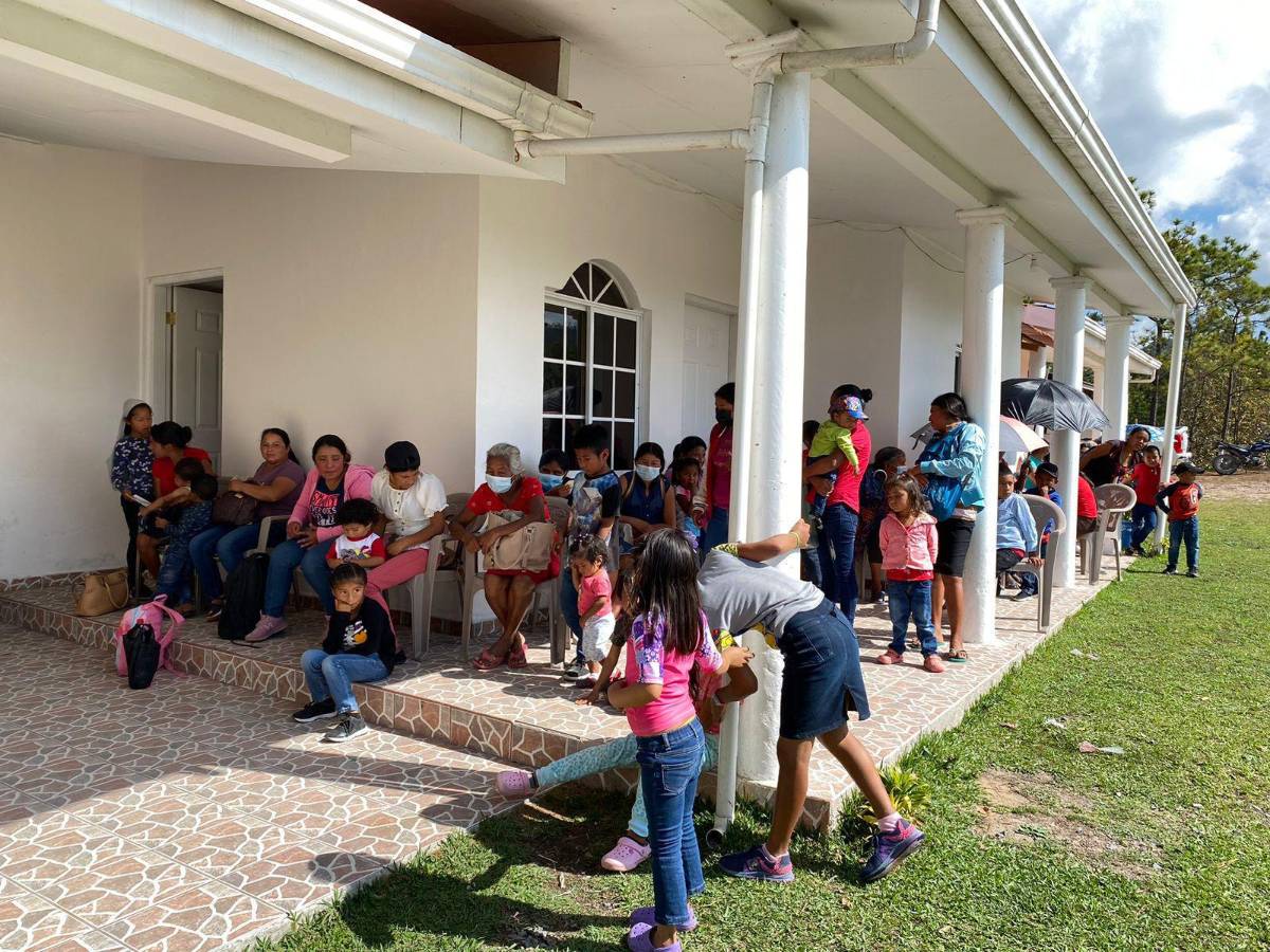 Los lencas de Lepaterique son apadrinados por artista